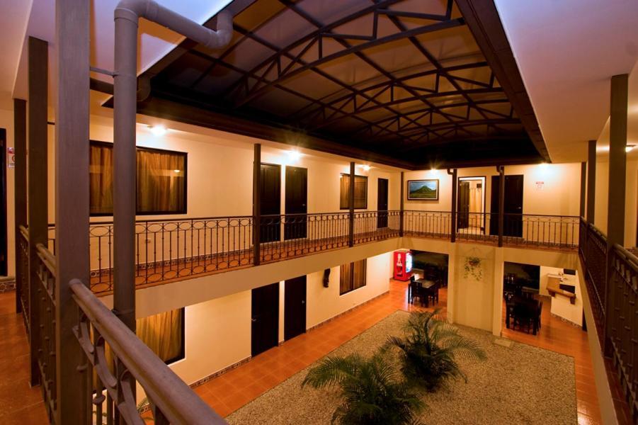 Hotel El Cerro Liberia Exteriör bild